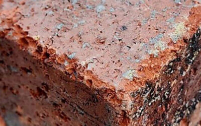 Building a fire pit with reclaimed bricks – step-by-step